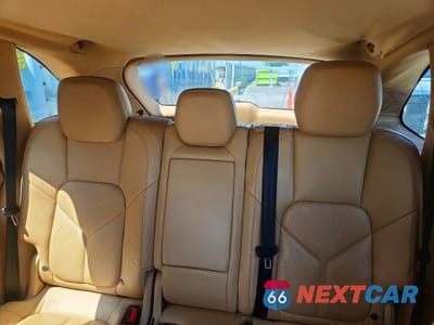 Zdjęcie 10 z 13 samochodu: 2013 PORSCHE CAYENNE VIN:WP1AF2A26DLA37880 - miniatura