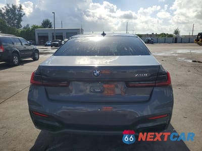 Zdjęcie 6 z 12 samochodu: 2022 BMW 740 I VIN:WBA7T2C08NCJ42872 - miniatura