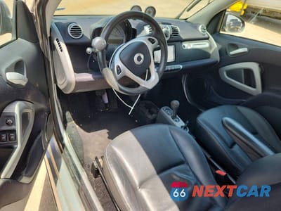 Zdjęcie 8 z 12 samochodu: 2011 SMART FORTWO PASSION VIN:WMEEK3BA7BK510927 - miniatura