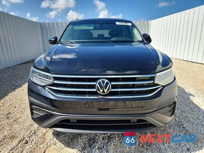 Piąte zdjęcie samochodu w środku: 2024 VOLKSWAGEN TIGUAN SE VIN:3VV2B7AX7RM122566 - miniatura