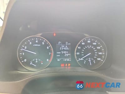 Zdjęcie 9 z 12 samochodu: 2017 HYUNDAI ELANTRA SE VIN:5NPD84LF8HH125019 - miniatura