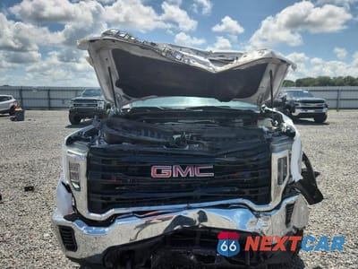 Piąte zdjęcie samochodu w środku: 2023 GMC SIERRA K3500 VIN:1GT49SEY8PF107905 - miniatura