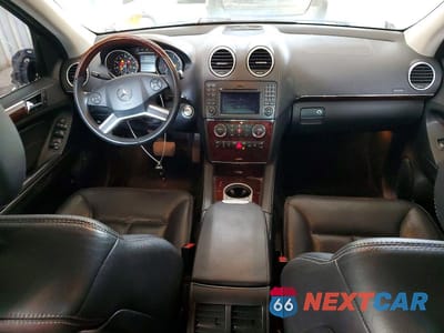 Zdjęcie 8 z 13 samochodu: 2009 MERCEDES-BENZ GL 550 4MATIC VIN:4JGBF86E19A500177 - miniatura