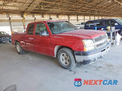Czwarte zdjęcie samochodu z boku: 2004 CHEVROLET SILVERADO C1500 VIN:1GCEC19X84Z247058 - miniatura