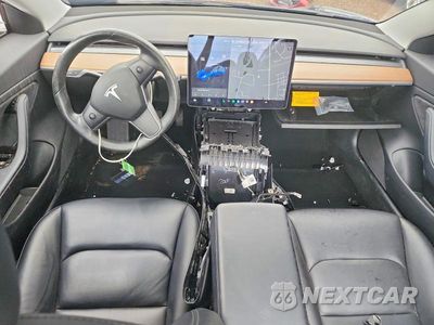 Zdjęcie 8 z 12 samochodu: 2018 TESLA MODEL 3 VIN:5YJ3E1EAXJF019518 - miniatura