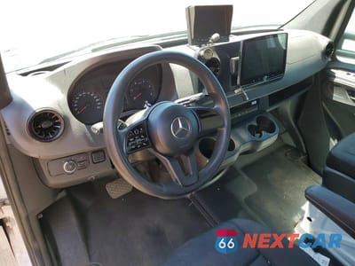 Zdjęcie 8 z 12 samochodu: 2019 MERCEDES-BENZ SPRINTER BOX TRUCK VIN:WDAPF4CD2KN017099 - miniatura