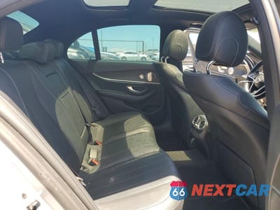Zdjęcie 10 z 12 samochodu: 2022 MERCEDES-BENZ E 350 4MATIC VIN:W1KZF8EB5NB020387 - miniatura