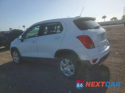 Drugie zdjęcie samochodu z przodu: 2017 CHEVROLET TRAX LS VIN:3GNCJKSB0HL257461 - miniatura