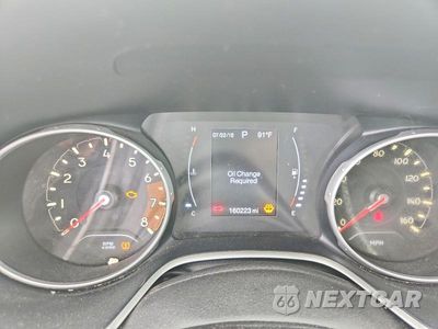 Zdjęcie 9 z 13 samochodu: 2018 JEEP COMPASS SPORT VIN:3C4NJCABXJT133566 - miniatura