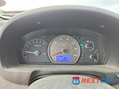 Zdjęcie 9 z 13 samochodu: 2007 HYUNDAI ELANTRA GLS VIN:KMHDU46D57U091742 - miniatura