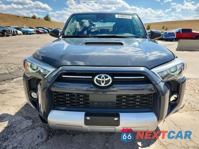 Piąte zdjęcie samochodu w środku: 2024 TOYOTA 4RUNNER TRD OFF-ROAD VIN:JTEPU5JR0R6244654 - miniatura