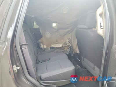 Zdjęcie 11 z 13 samochodu: 2016 GMC YUKON SLE VIN:1GKS2AKC6GR470379 - miniatura