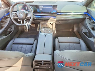 Zdjęcie 8 z 12 samochodu: 2024 BMW 540 XI VIN:WBA63FJ07RCS03219 - miniatura