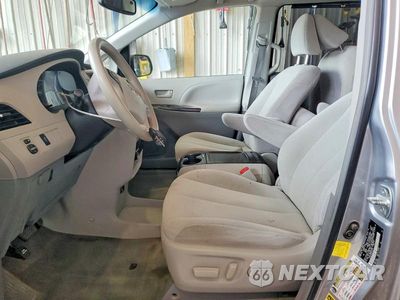 Zdjęcie 7 z 14 samochodu: 2013 TOYOTA SIENNA LE VIN:5TDKK3DC9DS335074 - miniatura
