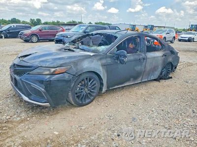 2022 TOYOTA CAMRY XSE 4T1K31AK9NU586425 - główne zdjęcie licytacji z USA - miniatura