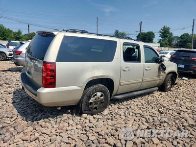 Trzecie zdjęcie samochodu z tyłu: 2014 CHEVROLET SUBURBAN K1500 LT VIN:1GNSKJE73ER198744 - miniatura