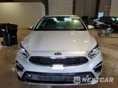 Piąte zdjęcie samochodu w środku: 2019 KIA FORTE S VIN:3KPF34AD3KE026239 - miniatura