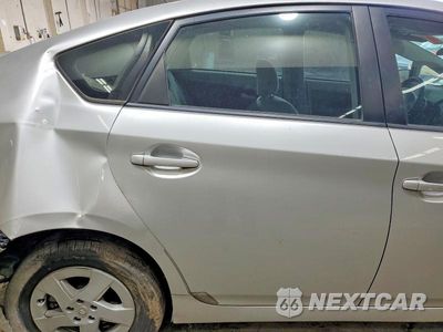 Zdjęcie 11 z 13 samochodu: 2011 TOYOTA PRIUS THREE VIN:JTDKN3DU2B5306471 - miniatura