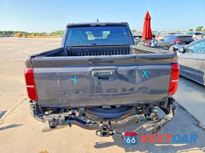 Zdjęcie 6 z 13 samochodu: 2026 TOYOTA TACOMA SR5 VIN:3TMKB5FNXTM061280 - miniatura