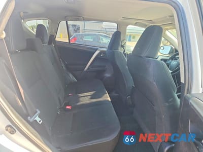 Zdjęcie 10 z 12 samochodu: 2015 TOYOTA RAV4 XLE VIN:JTMRFREV3FD115594 - miniatura