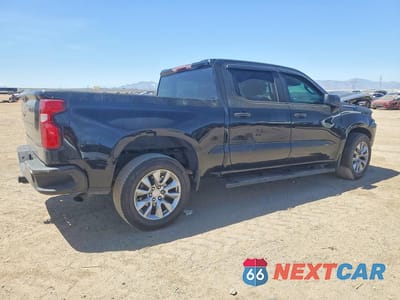 Trzecie zdjęcie samochodu z tyłu: 2022 CHEVROLET SILVERADO LTD C1500 CUSTOM VIN:3GCPWBEK9NG181802 - miniatura