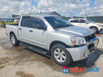 Czwarte zdjęcie samochodu z boku: 2010 NISSAN TITAN XE VIN:1N6BA0EK0AN325071 - miniatura