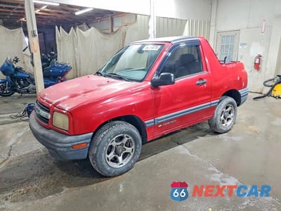 2001 CHEVROLET TRACKER 2CNBJ18C716943937 - główne zdjęcie licytacji z USA - miniatura