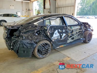 Trzecie zdjęcie samochodu z tyłu: 2021 NISSAN SENTRA SR VIN:3N1AB9DV5TY246905 - miniatura
