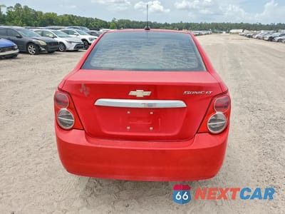 Zdjęcie 6 z 18 samochodu: 2015 CHEVROLET SONIC LT VIN:1G1JC5SHXF4136576 - miniatura