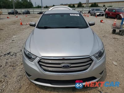 Piąte zdjęcie samochodu w środku: 2016 FORD TAURUS VIN:1FAHP2E86GG142692 - miniatura