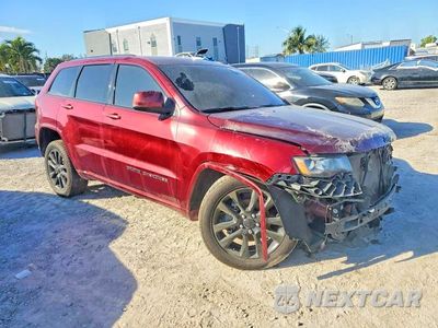 Czwarte zdjęcie samochodu z boku: 2020 JEEP GRAND CHEROKEE LAREDO VIN:1C4RJEAG0LC245235 - miniatura