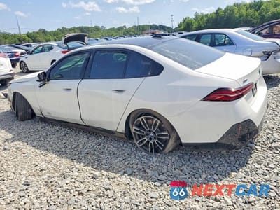Drugie zdjęcie samochodu z przodu: 2024 BMW 530 XI VIN:WBA53FJ01RCP95115 - miniatura
