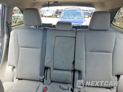 Zdjęcie 10 z 14 samochodu: 2019 TOYOTA HIGHLANDER LE VIN:5TDZARFH7KS047306 - miniatura
