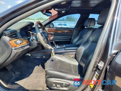 Zdjęcie 7 z 12 samochodu: 2015 BMW 740 LXI VIN:WBAYF4C53FGS99111 - miniatura