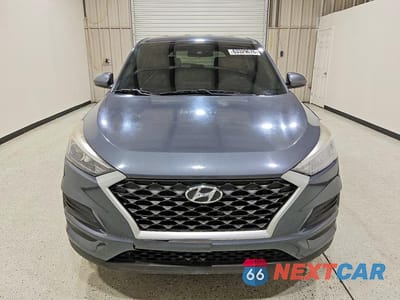 Piąte zdjęcie samochodu w środku: 2019 HYUNDAI TUCSON SE VIN:KM8J23A43KU036869 - miniatura