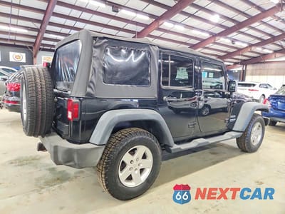 Trzecie zdjęcie samochodu z tyłu: 2013 JEEP WRANGLER UNLIMITED SPORT VIN:1C4BJWDG8DL503263 - miniatura
