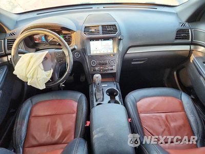 Zdjęcie 8 z 13 samochodu: 2019 FORD EXPLORER XLT VIN:1FM5K7D85KGA71760 - miniatura