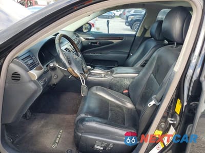 Zdjęcie 7 z 12 samochodu: 2013 LEXUS LS 460 VIN:JTHBL5EF8D5119836 - miniatura
