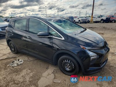 Czwarte zdjęcie samochodu z boku: 2023 CHEVROLET BOLT EV 2LT VIN:1G1FX6S04P4143289 - miniatura