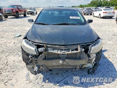 Piąte zdjęcie samochodu w środku: 2018 CHEVROLET MALIBU LT VIN:1G1ZD5ST4JF196077 - miniatura