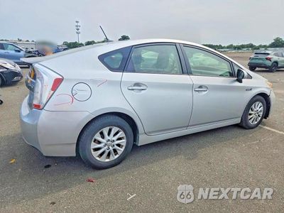 Trzecie zdjęcie samochodu z tyłu: 2013 TOYOTA PRIUS PLUG-IN HYBRID ADVANCED VIN:JTDKN3DP5D3048147 - miniatura