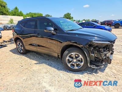 Czwarte zdjęcie samochodu z boku: 2025 CHEVROLET BLAZER 2LT VIN:3GNKBCR42SS210788 - miniatura