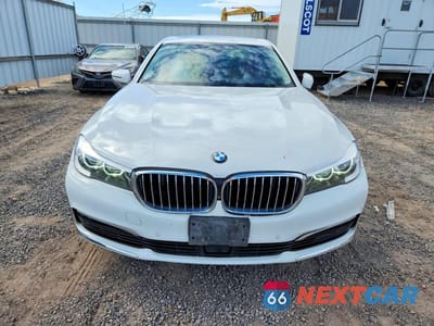 Piąte zdjęcie samochodu w środku: 2018 BMW 740 XE VIN:WBA7J2C55JB246298 - miniatura