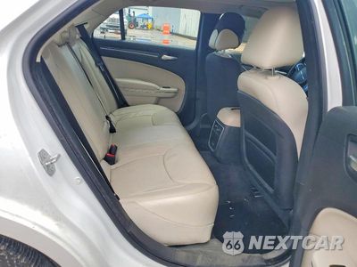 Zdjęcie 10 z 13 samochodu: 2016 CHRYSLER 300 LIMITED VIN:2C3CCAAGXGH152089 - miniatura