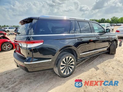 Trzecie zdjęcie samochodu z tyłu: 2022 LINCOLN NAVIGATOR L RESERVE VIN:5LMJJ3KT0NEL08444 - miniatura