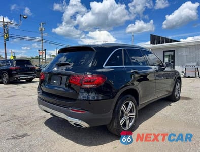 Czwarte zdjęcie samochodu z boku: 2022 MERCEDES-BENZ GLC 300 VIN:W1N0G8DB2NV397669 - miniatura