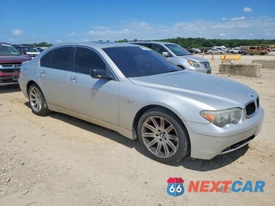 Czwarte zdjęcie samochodu z boku: 2005 BMW 745 VIN:WBAGL63565DP75562 - miniatura