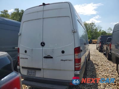Zdjęcie 6 z 13 samochodu: 2016 MERCEDES-BENZ SPRINTER 2500 DELIVERY VAN VIN:WD3PE8DD4GP182938 - miniatura