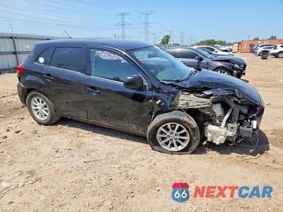 Czwarte zdjęcie samochodu z boku: 2012 MITSUBISHI OUTLANDER SPORT ES VIN:JA4AP3AU4CZ009233 - miniatura