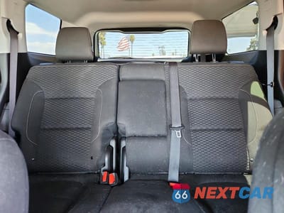 Zdjęcie 10 z 13 samochodu: 2017 GMC ACADIA SLE VIN:1GKKNKLA4HZ286098 - miniatura